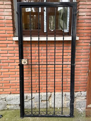 Lote de verjas de hierro forjado