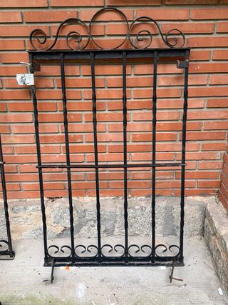 Lote de verjas de hierro forjado
