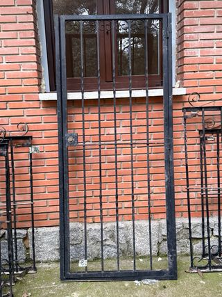 Lote de verjas de hierro forjado