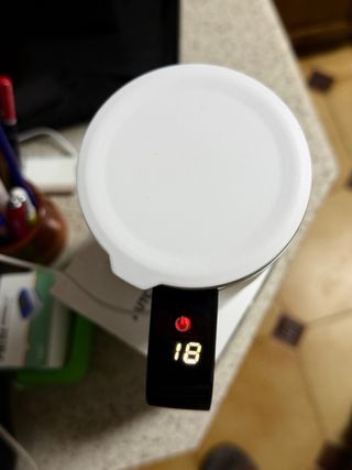 Taza automatica y recargable