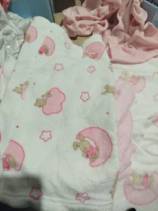 Sábana de cuna y carro