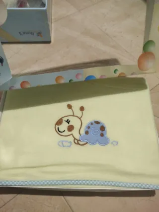 Sábana de cuna y carro