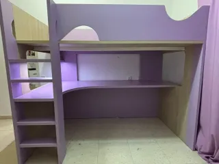 Litera con escritorio de tablero de 3cm está nueva