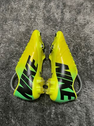 Nike Mercurial Victory IV FG