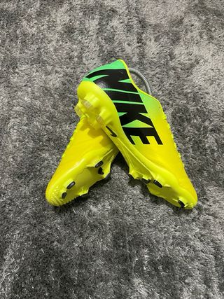 Nike Mercurial Victory IV FG