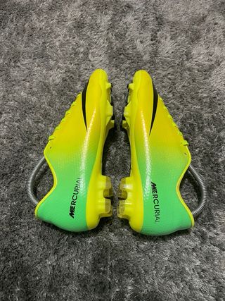 Nike Mercurial Victory IV FG