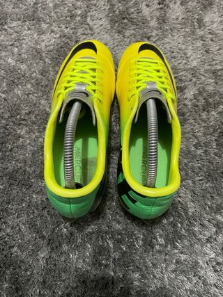 Nike Mercurial Victory IV FG