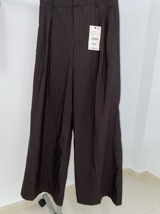 Pantalon zara con etiqueta talla S