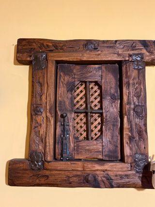 Ventanuca rústica madera maciza