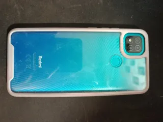 Xiaomi 9C NFC + cristal templado + dos fundas.