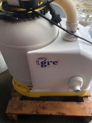 Depuradora Gre Piscina Blanca y Amarilla