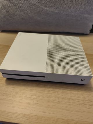 Xbox One S Blanca 1 TB(Para piezas)