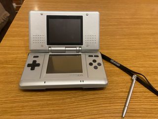 Nintendo Ds + 4 juegos