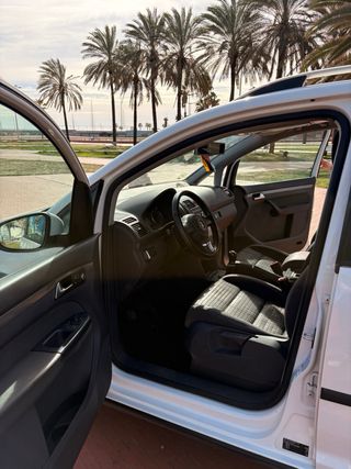 Volkswagen Touran 2013