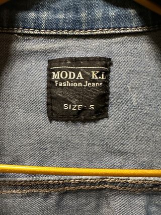 chaqueta vaquera azul