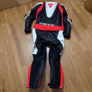 Mono Dainese Laguna Seca TALLA 58 + Regalo chaquet