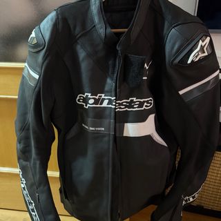 Mono Dainese Laguna Seca TALLA 58 + Regalo chaquet