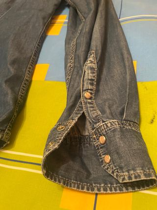 Camisa entallada vaquera UNISEX