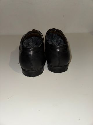 Zapatos de vestir de la marca Zara