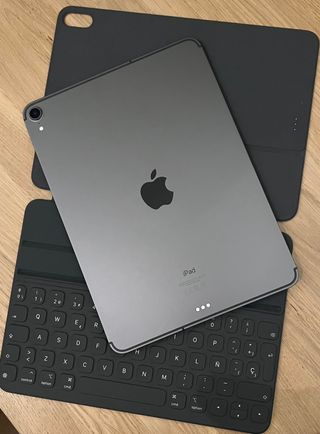 iPad Pro 11 512GB + Tastiera Apple + Stilo Wacom.