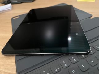 iPad Pro 11 512GB + Tastiera Apple + Stilo Wacom.