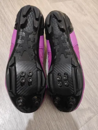 Zapatillas de spinning moradas