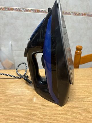 Plancha de Vapor Ropa 2300W