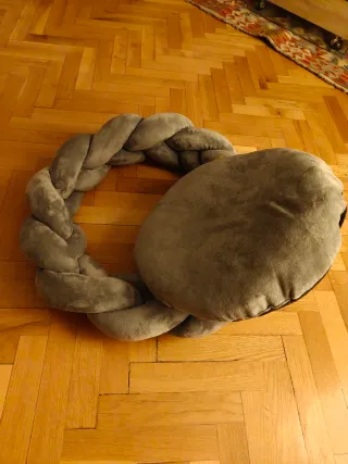 Cama redonda trenzada para perro/gato