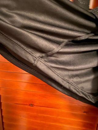 Vestido negro brillante fiesta