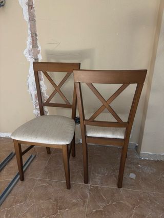 Conjunto mesa y 6 sillas