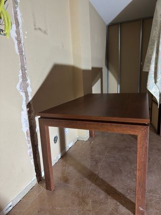 Conjunto mesa y 6 sillas