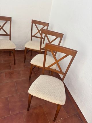 Conjunto mesa y 6 sillas