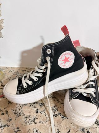 Converse negras plataforma