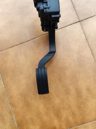 Pedal acelerador Ford Fiesta 2004 1.4 dci