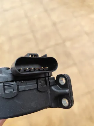 Pedal acelerador Ford Fiesta 2004 1.4 dci