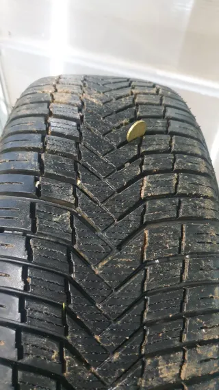 Neumático 215/45ZR17 91W XL RC501