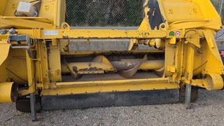 Cabezal Maíz New Holland