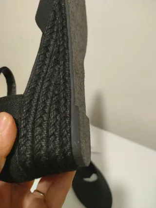 Alpargatas con cuña y pulsera del corte inglés