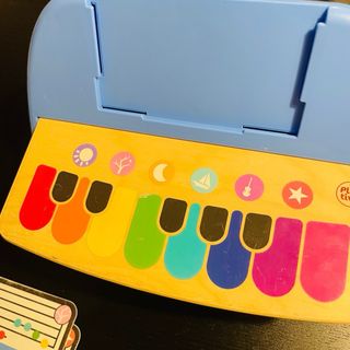 Piano infantil lidl con seis partituras