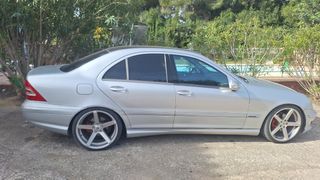Mercedes-Benz Clase C 2003