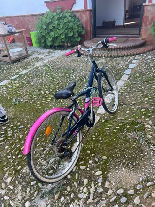 Bicicleta niña B'TWIN rosa y azul