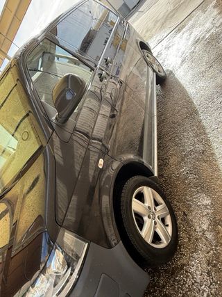 Volkswagen Multivan 2012 ( se aceptan cambios  )