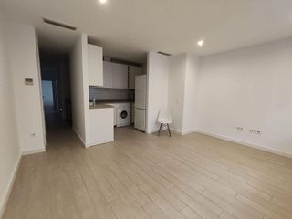 Piso en venta en Los Remedios en Sevilla