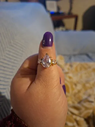 Anillo acero dorado con circonitas