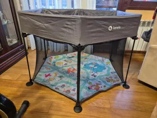 Parque infantil plegable Lionelo Roel. Hasta 15kg