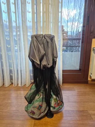 Parque infantil plegable Lionelo Roel. Hasta 15kg