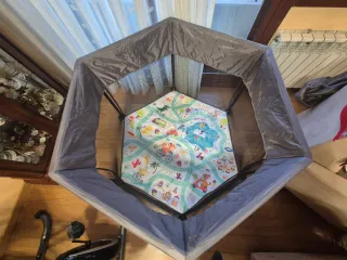 Parque infantil plegable Lionelo Roel. Hasta 15kg