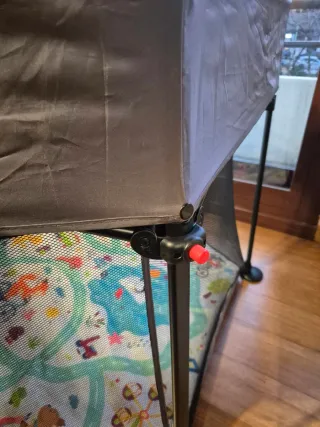 Parque infantil plegable Lionelo Roel. Hasta 15kg