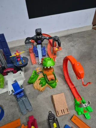Garaje Hot Wheels con accesorios