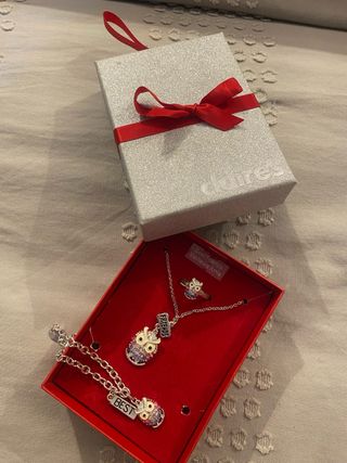 Conjunto colar + pulseira + anel Claire's